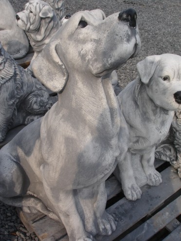 Tuinbeeld Duitse dog