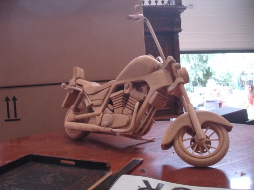 Houten motorfiets